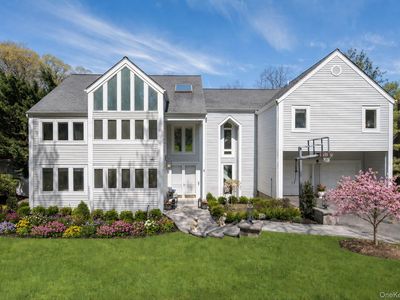 8 Verity Lane
