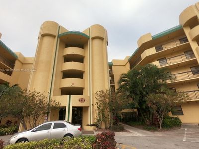 6575 W Oakland Park Blvd APT 114
