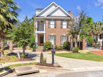 712 Lady Hillingdon Ct