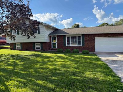 309 E Conrey St
