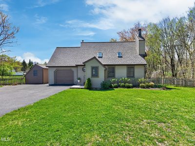 205 Schoolhouse Road