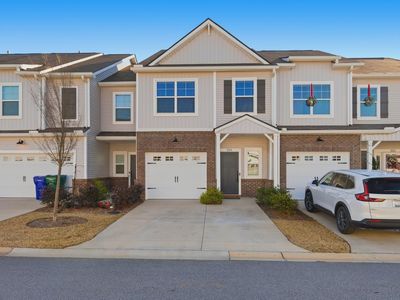 324 Hollenbeck Place