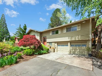 11515 NW Damascus St