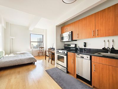 20 West St APT 40F