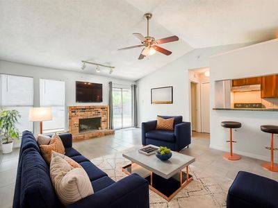 1417 Caplin Dr