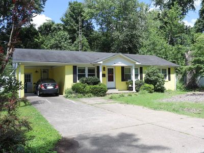 309 Brand St