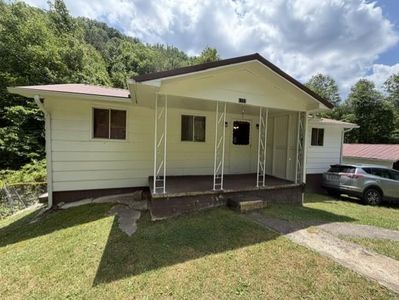1722 Spruce Pine Rd