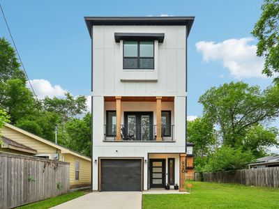 920 Muncie Ave