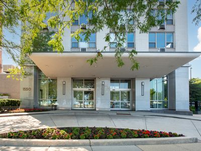 1550 N Lake Shore Dr APT 22E
