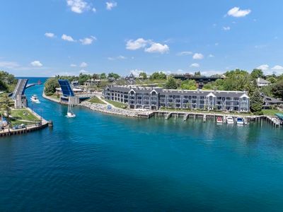 100 Michigan Ave #110