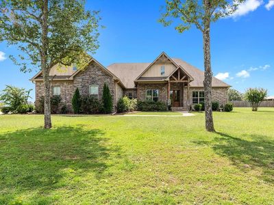 4033 Vineyard Way