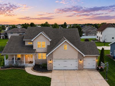 5849 Wildrose Ln