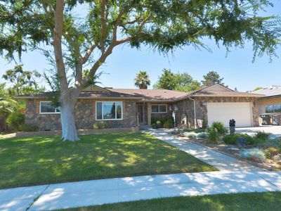 Property at 5647 N Prospect Ave, Fresno, CA