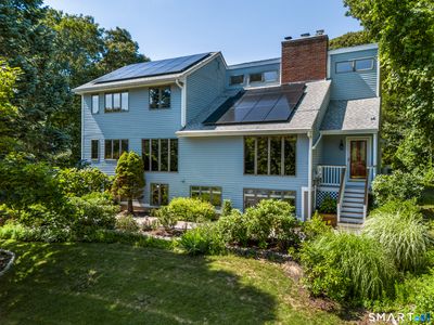 15 Rose Ridge Court
