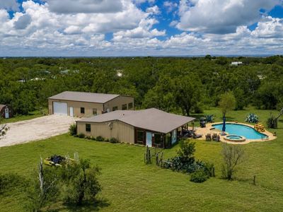 714 VETERANS DR