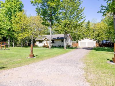 70 Feather Ridge Rd