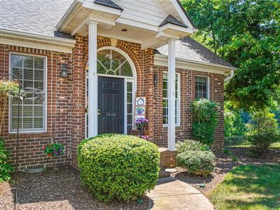7600 Pond Ct