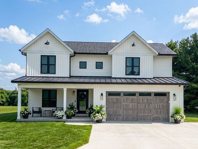 8 Sunrise Dr