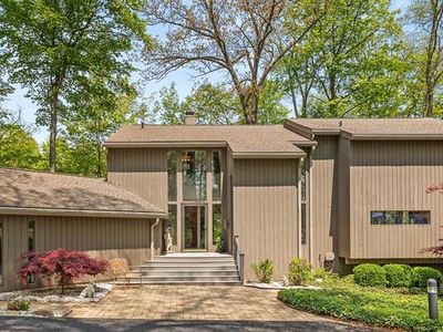 450 S Countryside Dr