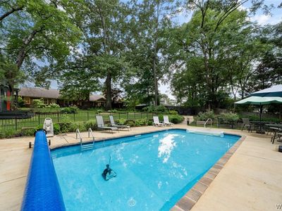 2410 Brandon Pkwy