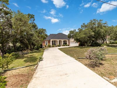 573 MOUNTAIN OAKS DR