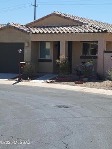 1357 W Vuelta Arvizu