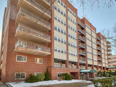 370 Westchester Avenue #6M