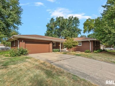 35 Providence Ln