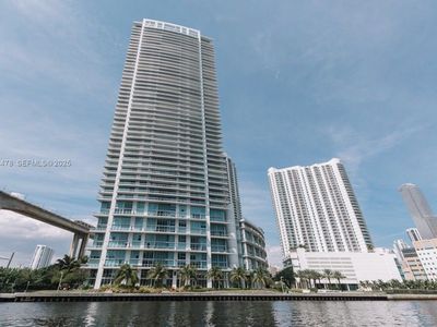 92 SW 3rd St APT 1512
