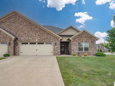 200 Village Brook Dr #B