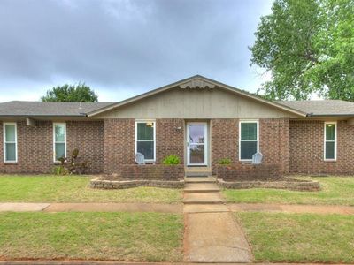 1019 N Blackwelder Ave