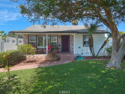 1925 Fullerton Ave