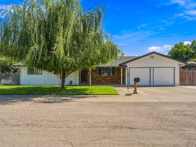 260 Gurnsey Dr