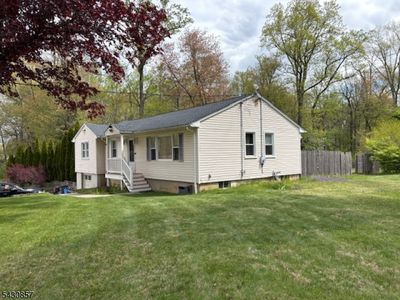 2 Canfield Ave