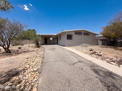 2901 N Cloverland Ave