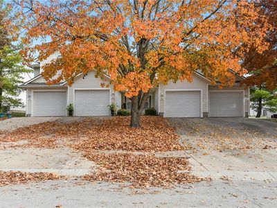 1327 SE Broadway Cir