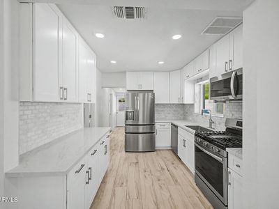 532 E CHEERY LYNN Road