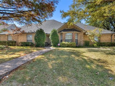 2114 Meadows Cir