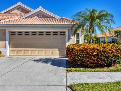 4820 Whispering Oaks Dr