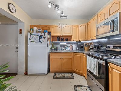 755 Harem Ave