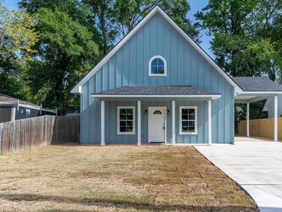 Property at 102 E Berkley St, Longview, TX
