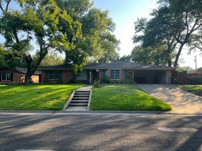 2002 Mimosa Dr