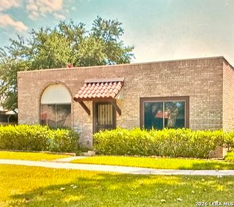 10939 Crown Park
