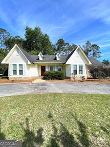 1104 Lakeview Dr