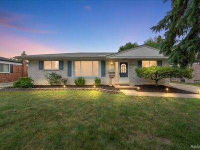 8851 Alwardt Dr