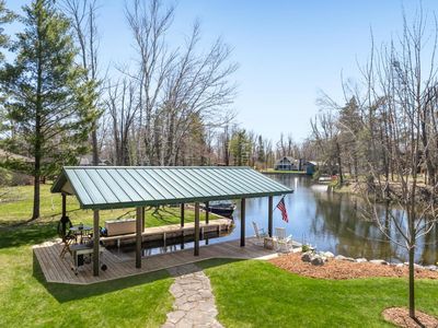 8282 Devils Elbow Dr