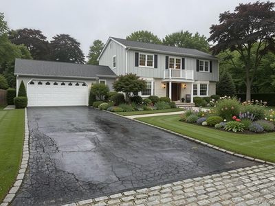 307 Plymouth Avenue