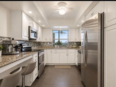 1000 Parkview Dr APT 715