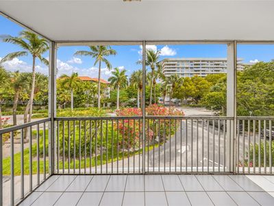 Property at 150 Ocean Lane Dr APT 2H, Key Biscayne, FL