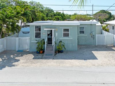 30 Orange Dr